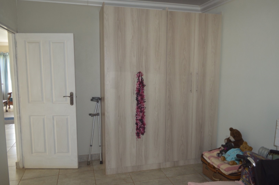 4 Bedroom Property for Sale in Flamwood North West